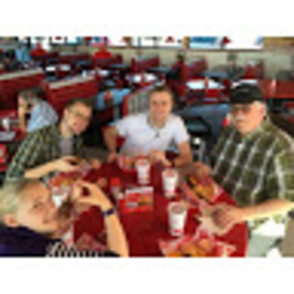 Meet your Posher, Ciarra - Picture 1 of 1